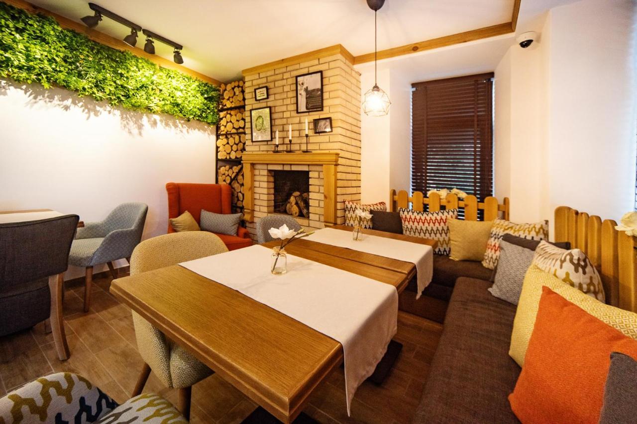 Seven Springs Hotel Banya  Exterior photo